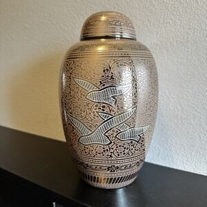 Cremation Urn Full Size Pink Going Home Birds Memorial for‎ Ashes, Large New